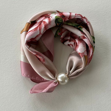 Three M Scarves Magnet