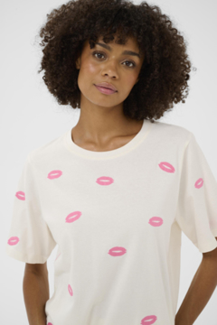 Culture Kissy T-shirt